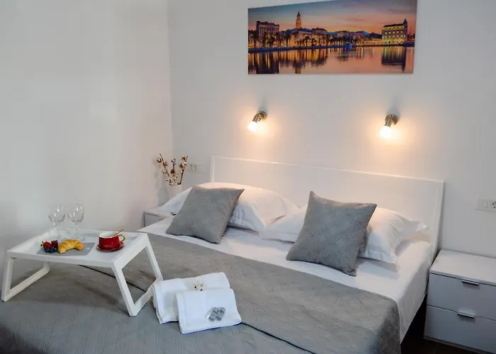 Armanda Rooms