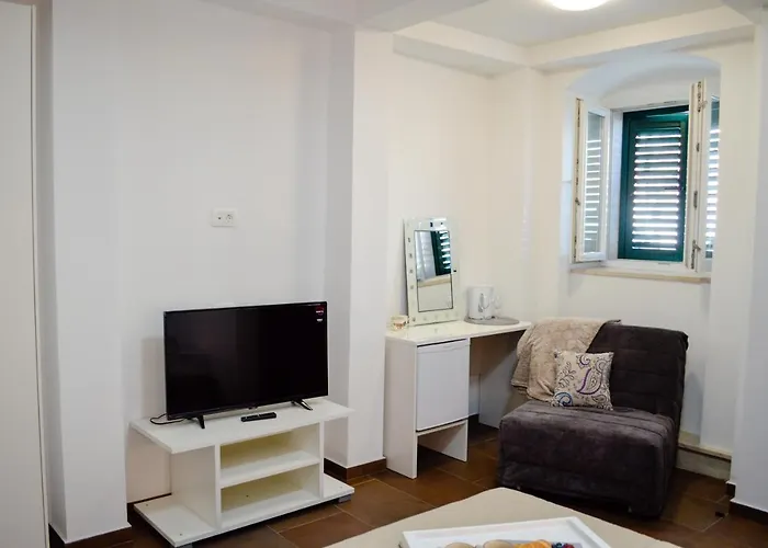 Armanda Rooms